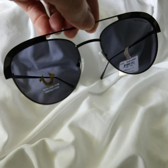NWT True Religion Black Sunglasses
